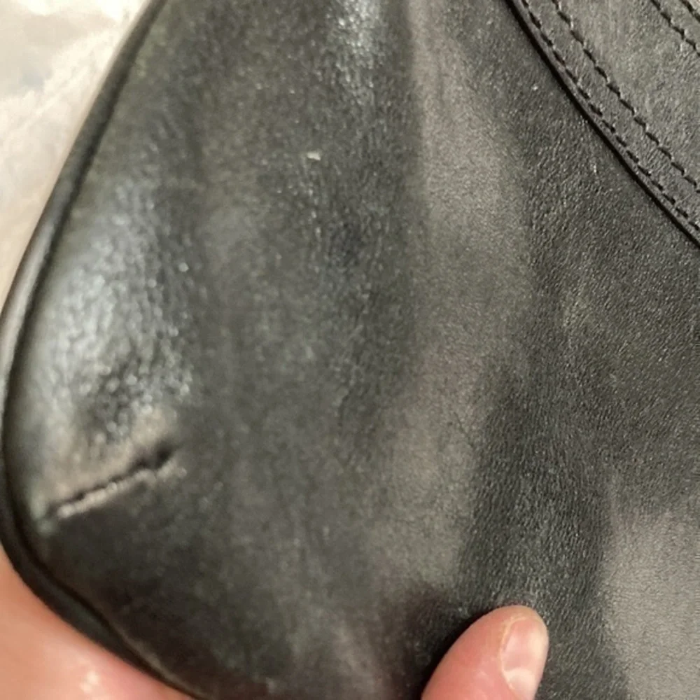 Michael kors back leather crossbody bag